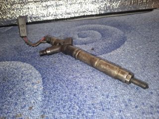 bontott TOYOTA COROLLA VERSO Porlasztó (1 db)