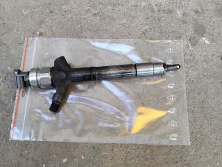 bontott TOYOTA COROLLA VERSO Porlasztó (1 db)