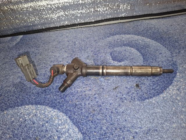 bontott TOYOTA COROLLA VERSO Porlasztó (1 db)