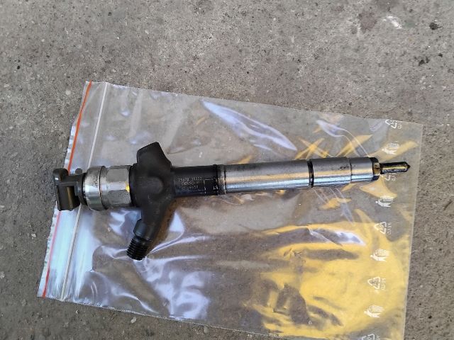 bontott TOYOTA COROLLA VERSO Porlasztó (1 db)