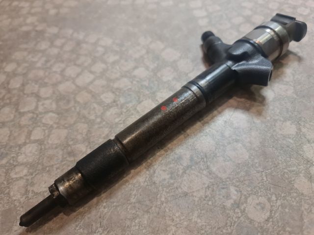 bontott TOYOTA COROLLA VERSO Porlasztó (1 db)