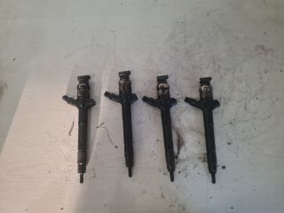 bontott TOYOTA COROLLA VERSO Porlasztó Sor / Híd