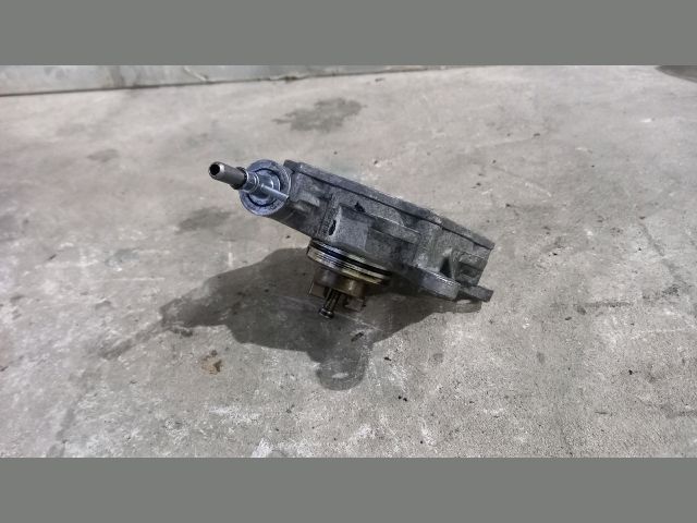 bontott TOYOTA COROLLA VERSO Vákumpumpa