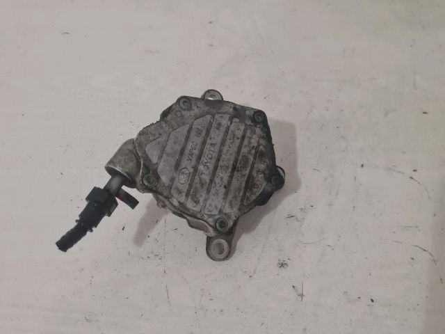 bontott TOYOTA COROLLA VERSO Vákumpumpa