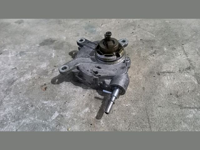 bontott TOYOTA COROLLA VERSO Vákumpumpa