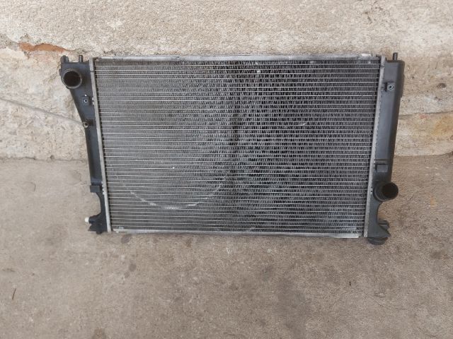 bontott TOYOTA COROLLA VERSO Vízhűtő Radiátor (Klímás)