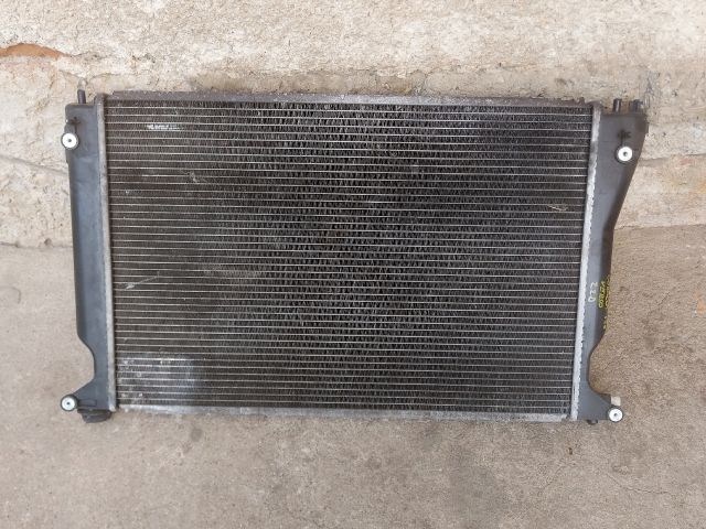 bontott TOYOTA COROLLA VERSO Vízhűtő Radiátor (Klímás)