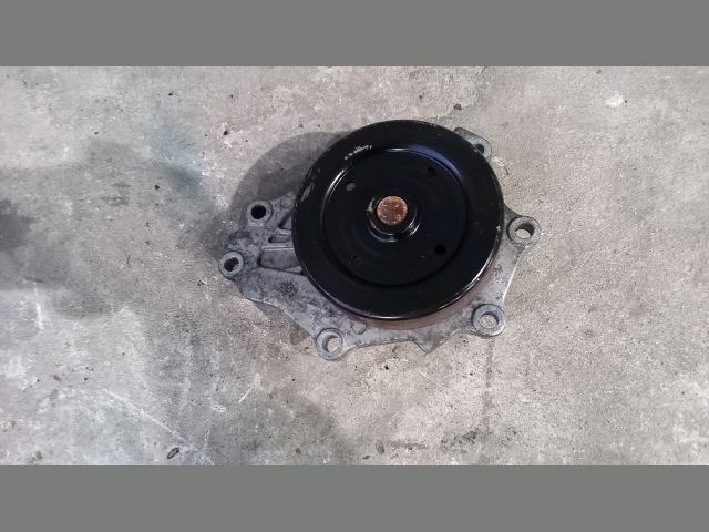 bontott TOYOTA COROLLA VERSO Vízpumpa