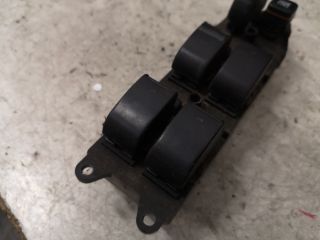 bontott TOYOTA COROLLA VERSO Ablakemelő Kapcsoló Négyes / Kettes