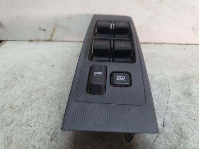 bontott TOYOTA COROLLA VERSO Ablakemelő Kapcsoló Négyes / Kettes