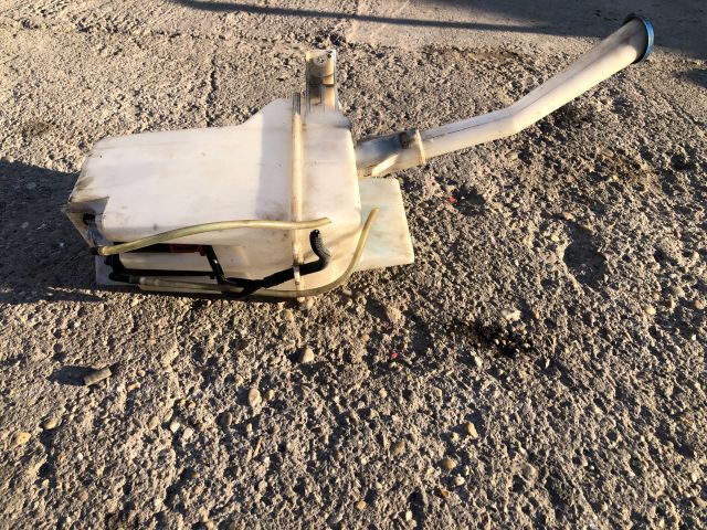 bontott TOYOTA COROLLA VERSO Ablakmosó Tartály