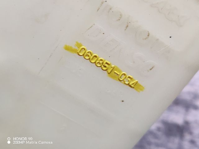 bontott TOYOTA COROLLA VERSO Ablakmosó Tartály