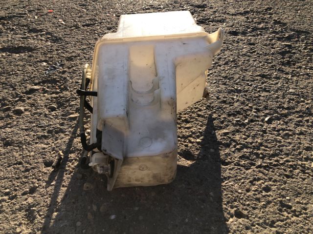 bontott TOYOTA COROLLA VERSO Ablakmosó Tartály