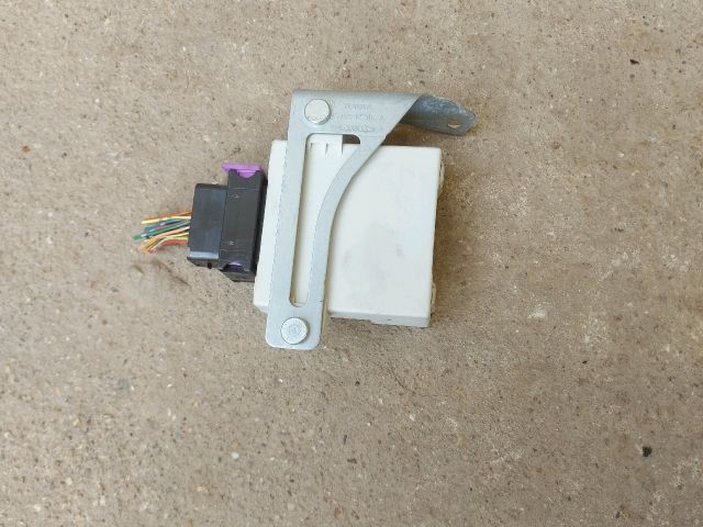 bontott TOYOTA COROLLA VERSO Ablaktörlő Relé