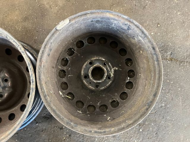 bontott TOYOTA COROLLA VERSO Acélfelni Pár