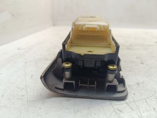 bontott TOYOTA COROLLA VERSO Bal első Ablakemelő Kapcsoló