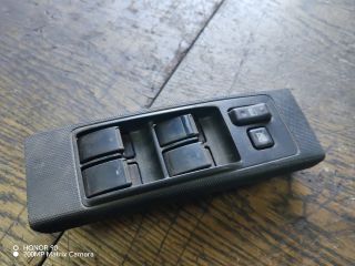 bontott TOYOTA COROLLA VERSO Bal első Ablakemelő Kapcsoló