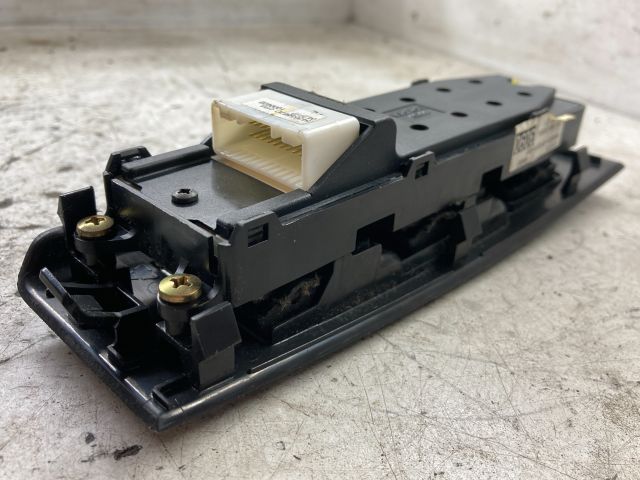 bontott TOYOTA COROLLA VERSO Bal első Ablakemelő Kapcsoló