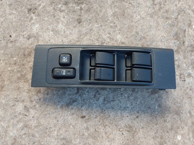 bontott TOYOTA COROLLA VERSO Bal első Ablakemelő Kapcsoló