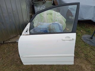 bontott TOYOTA COROLLA VERSO Bal első Ajtó (Részeivel)