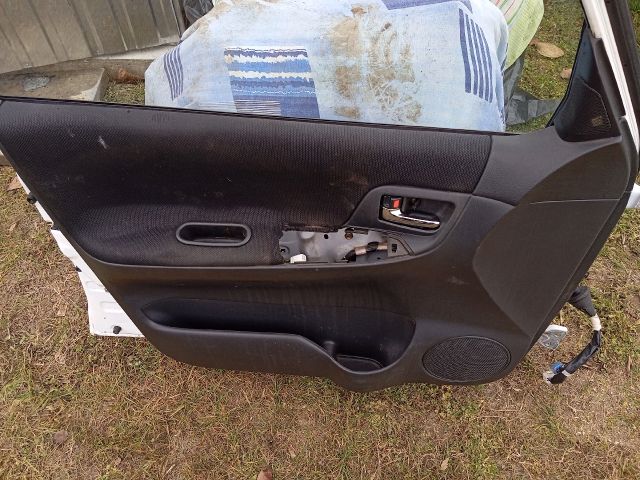 bontott TOYOTA COROLLA VERSO Bal első Ajtó (Részeivel)