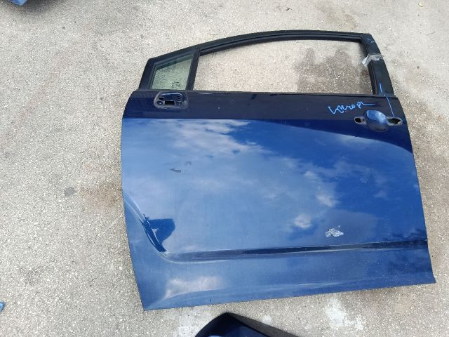 bontott TOYOTA COROLLA VERSO Bal első Ajtó (Üres lemez)