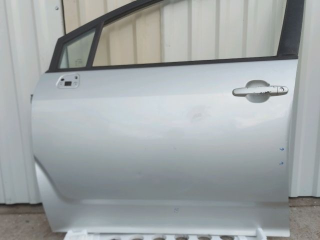 bontott TOYOTA COROLLA VERSO Bal első Ajtó (Üres lemez)