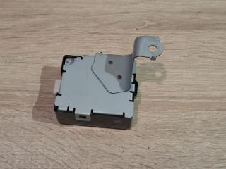 bontott TOYOTA COROLLA VERSO Bal első Ajtó Vezérlőegység