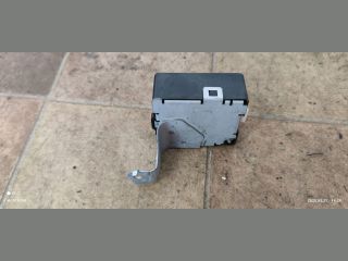 bontott TOYOTA COROLLA VERSO Bal első Ajtó Vezérlőegység