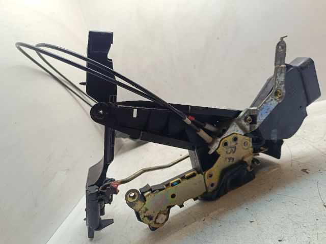 bontott TOYOTA COROLLA VERSO Bal első Ajtózár