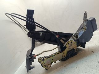 bontott TOYOTA COROLLA VERSO Bal első Ajtózár