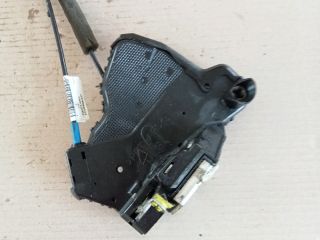 bontott TOYOTA COROLLA VERSO Bal első Ajtózár