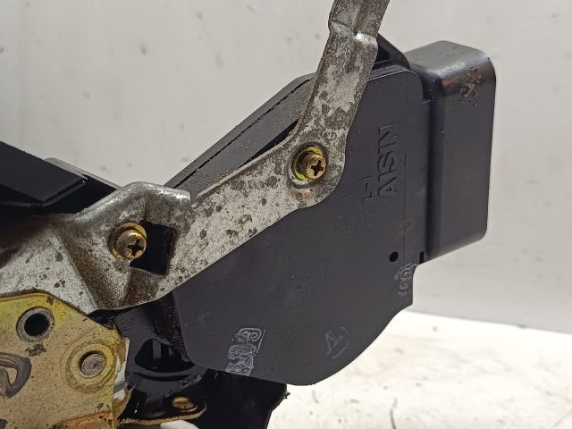 bontott TOYOTA COROLLA VERSO Bal első Ajtózár