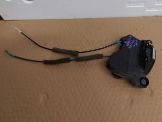 bontott TOYOTA COROLLA VERSO Bal első Ajtózár