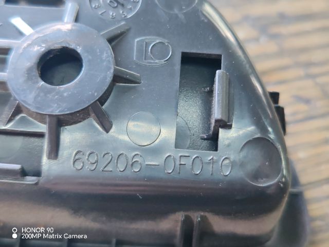 bontott TOYOTA COROLLA VERSO Bal első Belső Kilincs