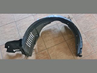 bontott TOYOTA COROLLA VERSO Bal első Első Dobbetét (Kerékjárati, Műanyag)