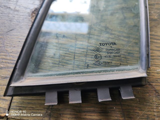 bontott TOYOTA COROLLA VERSO Bal első Fixüveg (Ajtóban)