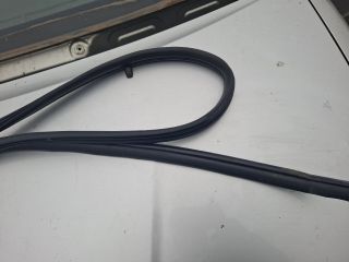 bontott TOYOTA COROLLA VERSO Bal első Gumikéder