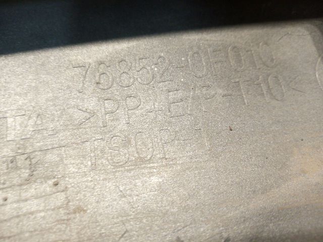 bontott TOYOTA COROLLA VERSO Bal első Koptató