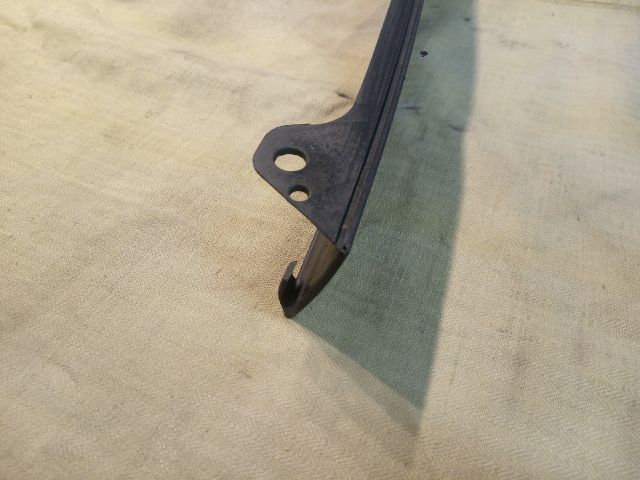 bontott TOYOTA COROLLA VERSO Bal első Koptató