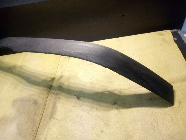 bontott TOYOTA COROLLA VERSO Bal első Koptató