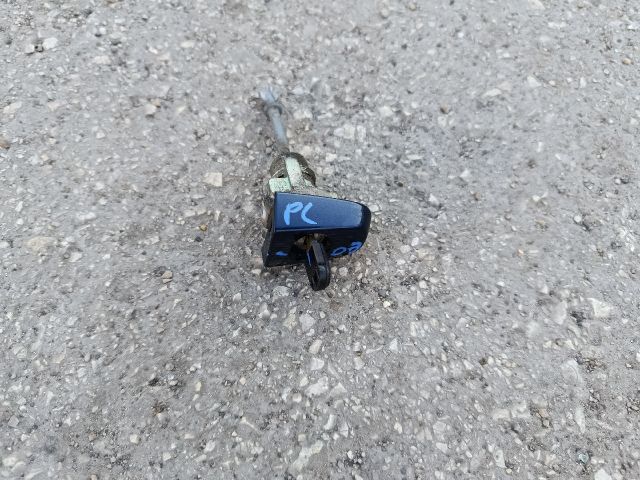 bontott TOYOTA COROLLA VERSO Bal első Zárbetét