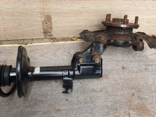 bontott TOYOTA COROLLA VERSO Bal Gólyaláb Csonkállvánnyal