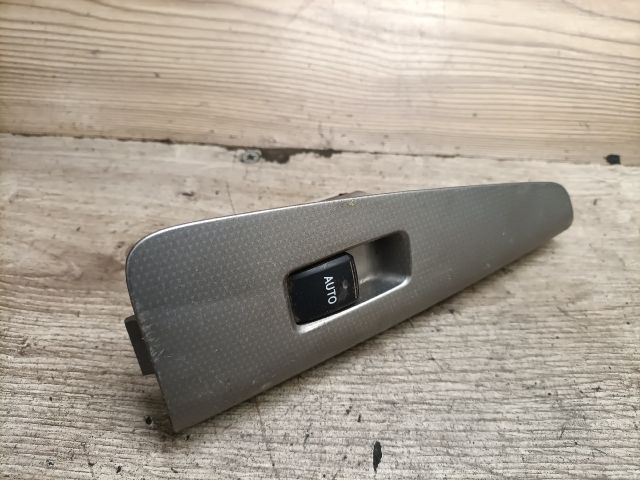 bontott TOYOTA COROLLA VERSO Bal hátsó Ablakemelő Kapcsoló