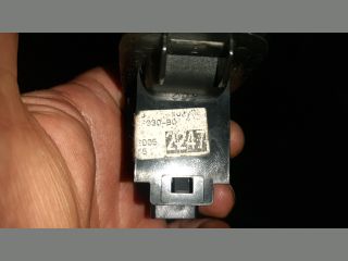 bontott TOYOTA COROLLA VERSO Bal hátsó Ablakemelő Kapcsoló