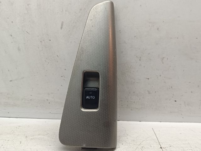 bontott TOYOTA COROLLA VERSO Bal hátsó Ablakemelő Kapcsoló