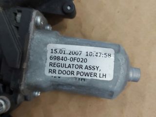 bontott TOYOTA COROLLA VERSO Bal hátsó Ablakemelő Motor