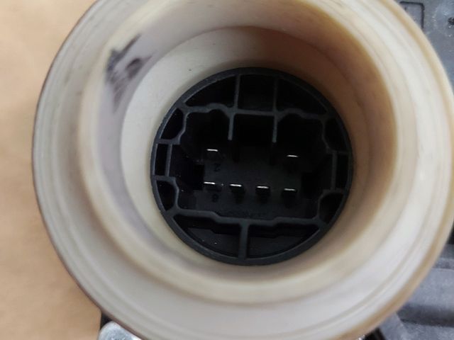 bontott TOYOTA COROLLA VERSO Bal hátsó Ablakemelő Motor