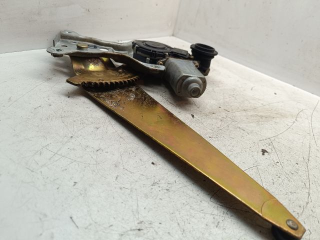 bontott TOYOTA COROLLA VERSO Bal hátsó Ablakemelő Szerkezet (Elektromos)