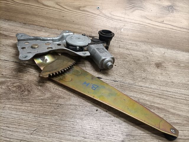 bontott TOYOTA COROLLA VERSO Bal hátsó Ablakemelő Szerkezet (Elektromos)